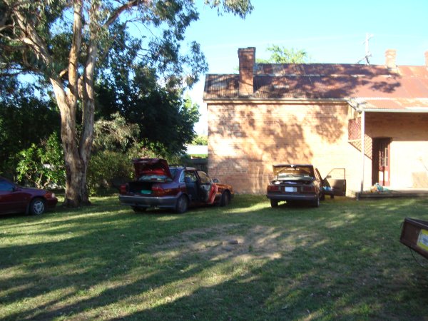 photo (78KB): Figure 8: The author's two testbed vehicles for assessing the rig's portability, Beechworth, Victoria, Australia