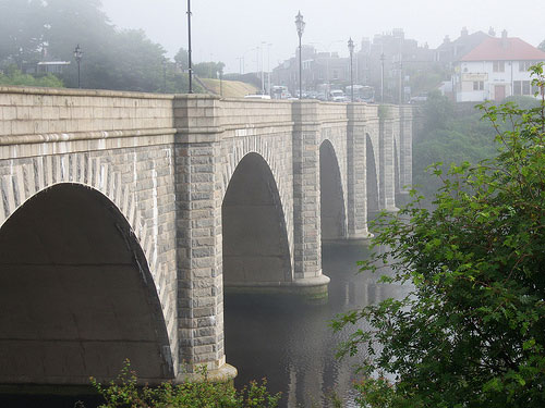 photo () : Figure 9 : The King Street Bridge over the River Don, a short stroll from Hillhead