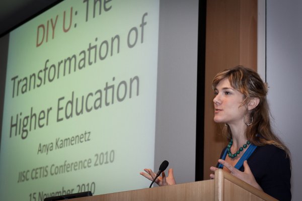 photo (30KB) : Ana Kamenetz, giving the keynote speech at CETIS 2010, photo courtesy of Mark Power
