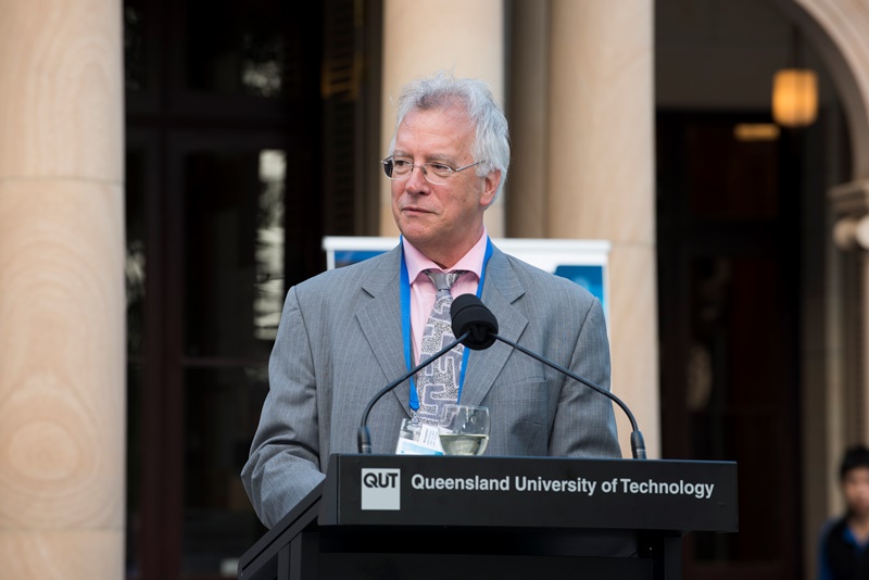 Figure 1: Professor Tom Cochrane, Deputy Vice Chancellor (Technology, Information and Learning Support), Queensland University of Technology, OAR 2013 Welcome Reception